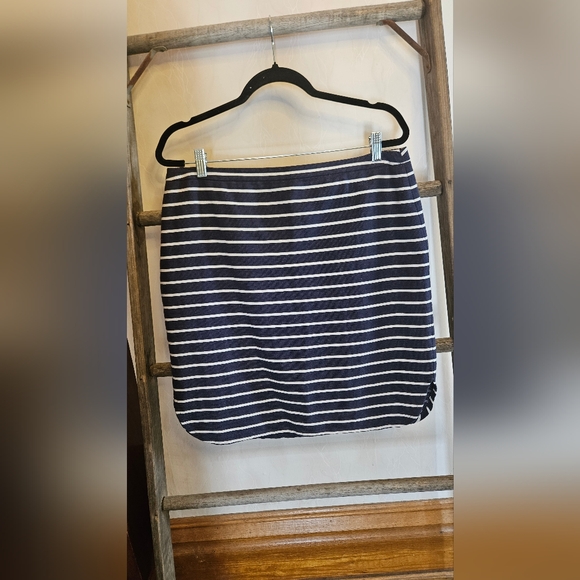 LOFT Dresses & Skirts - Loft Navy and White Striped Women's Skirt Size 12